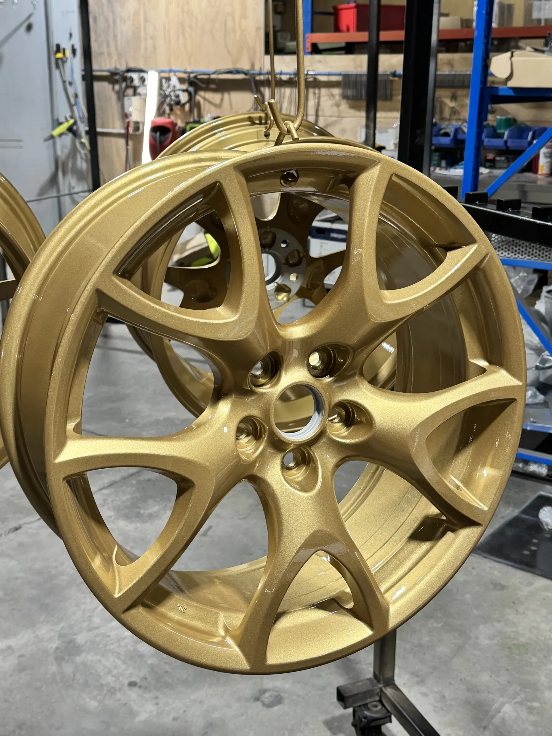 Gold alloy wheel